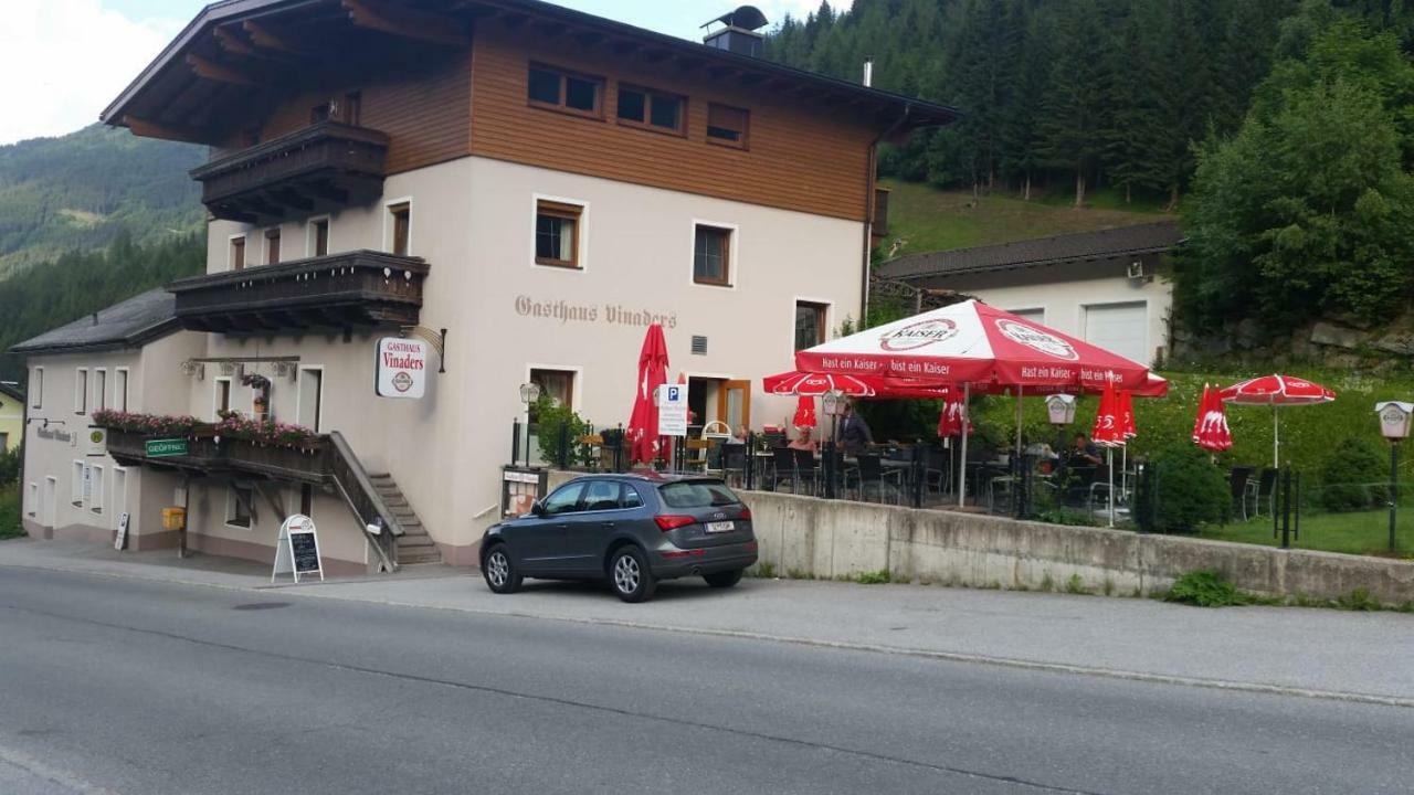 Gasthaus Vinaders Gries Buitenkant foto